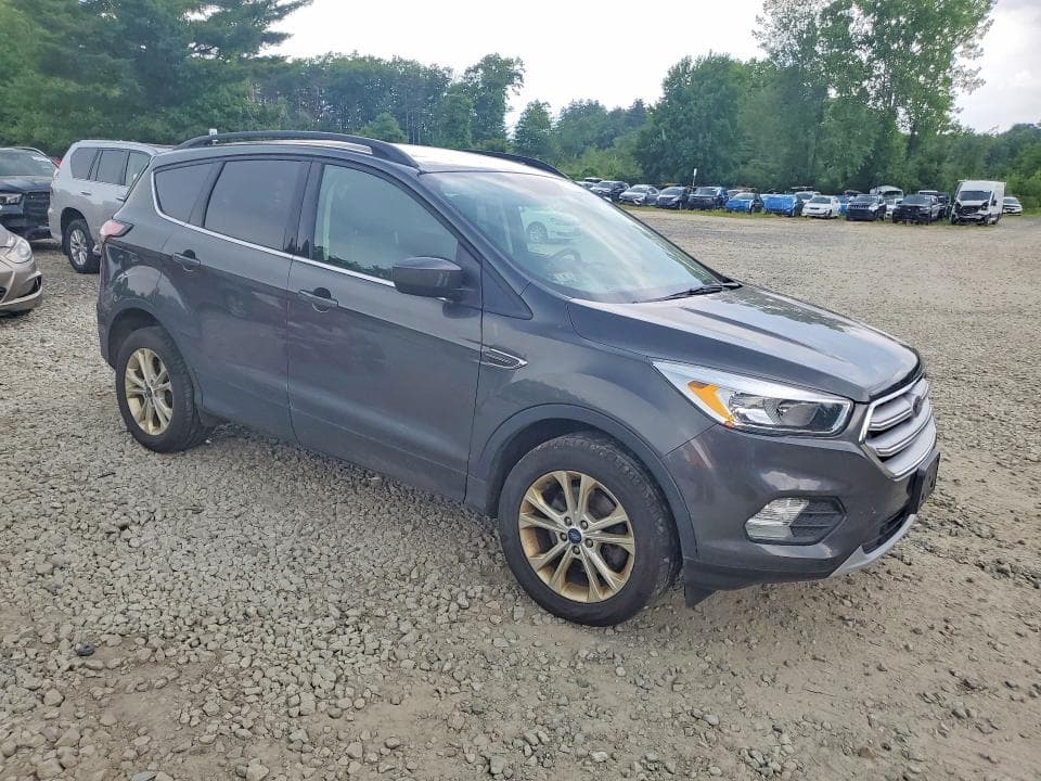 2018 FORD ESCAPE SE 4