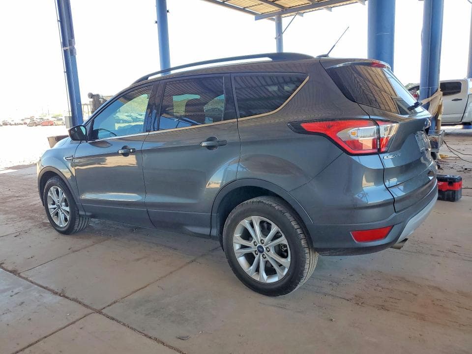 2018 FORD ESCAPE SE 2