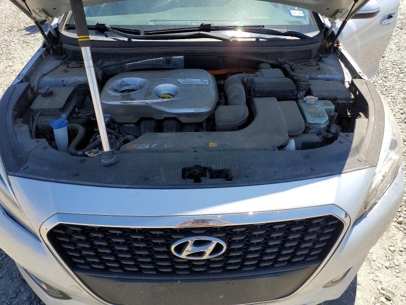 2017 HYUNDAI SONATA HYBRID SE 11