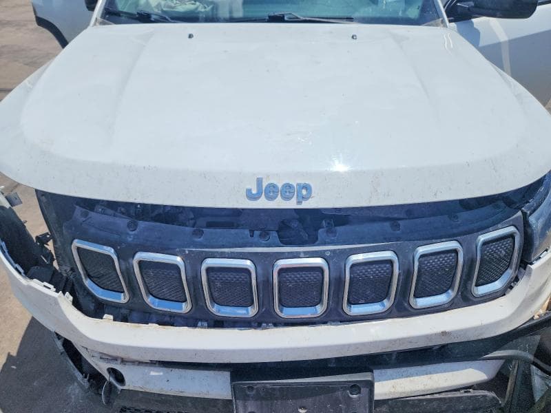 2022 JEEP COMPASS LATITUDE LUX 12