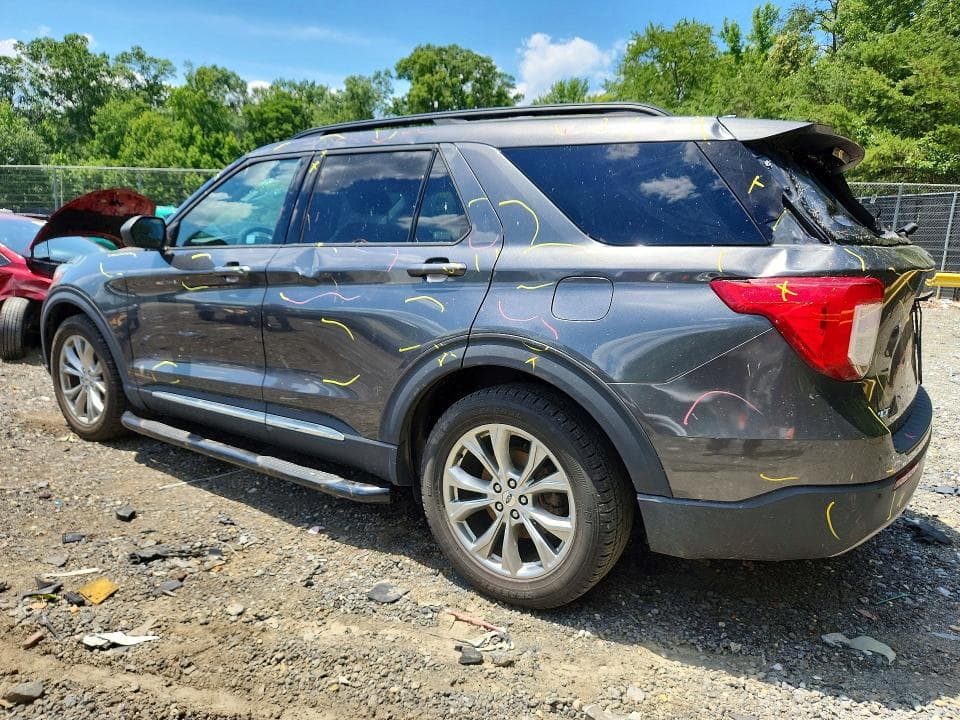 2020 FORD EXPLORER XLT 2
