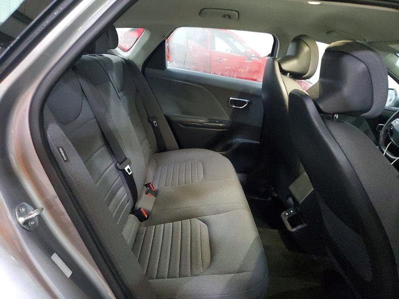 2025 KIA K4 EX 10