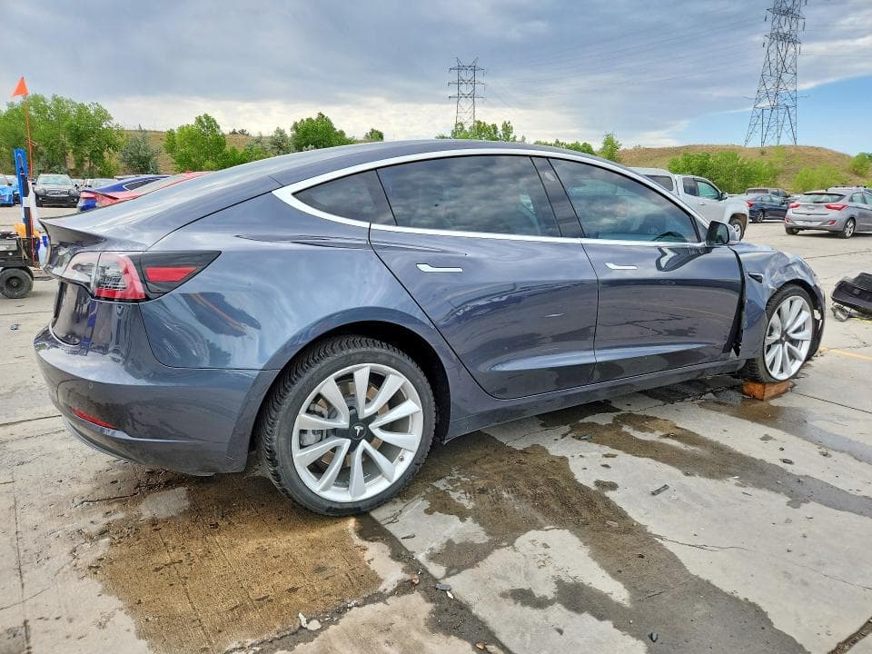 2018 TESLA MODEL 3 3