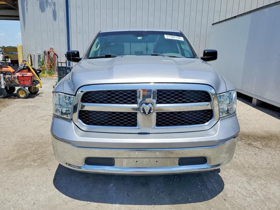 2019 RAM 1500 CLASSIC SLT 5