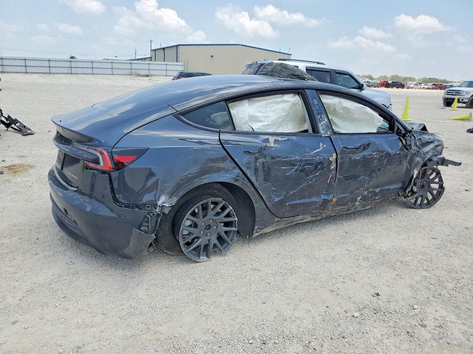 2024 TESLA MODEL 3 3