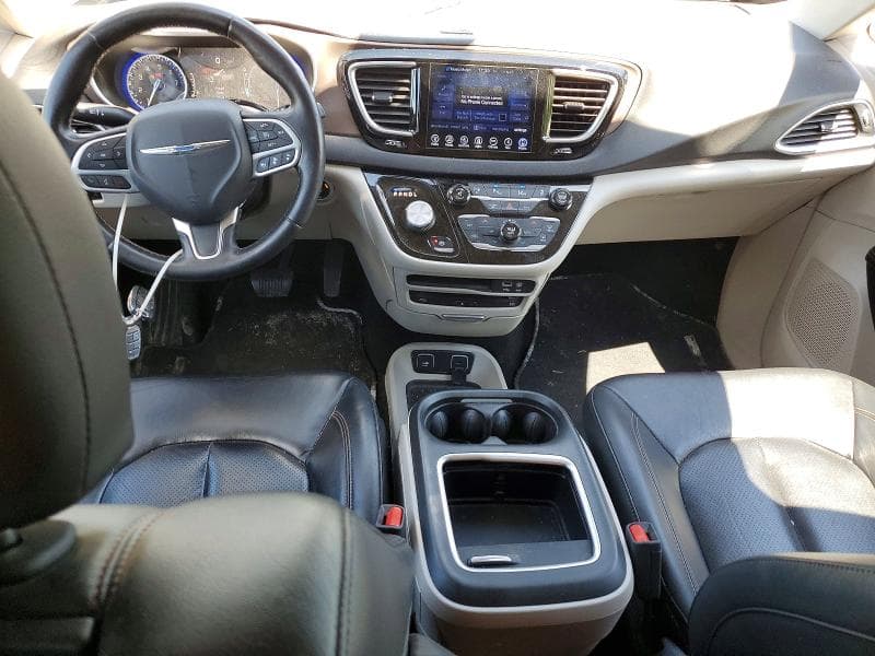 2017 CHRYSLER PACIFICA TOURING L PLUS 8
