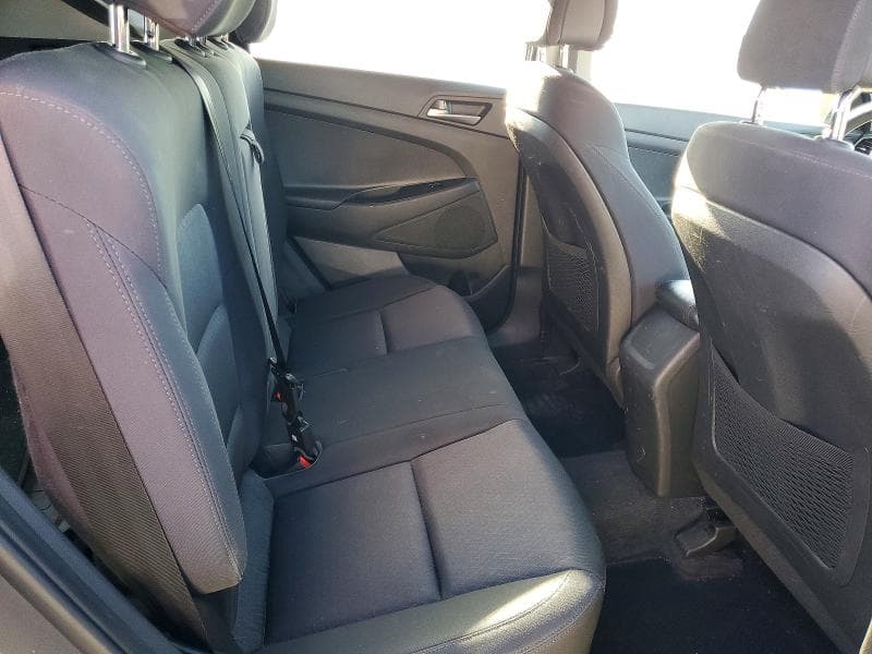 2017 HYUNDAI TUCSON SE 11