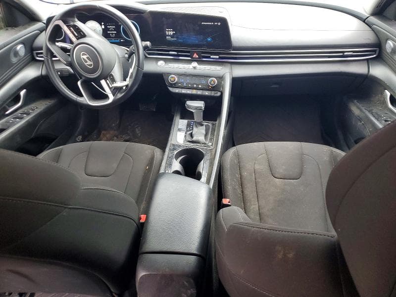 2024 HYUNDAI ELANTRA SEL 8