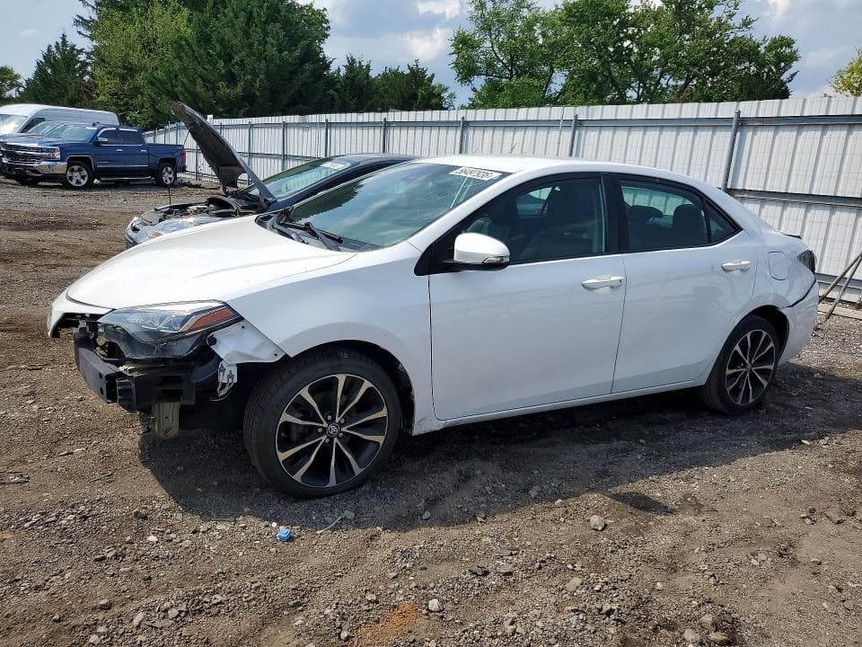 2017 TOYOTA COROLLA SE - 1
