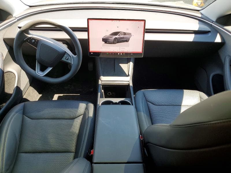 2025 TESLA MODEL 3 8