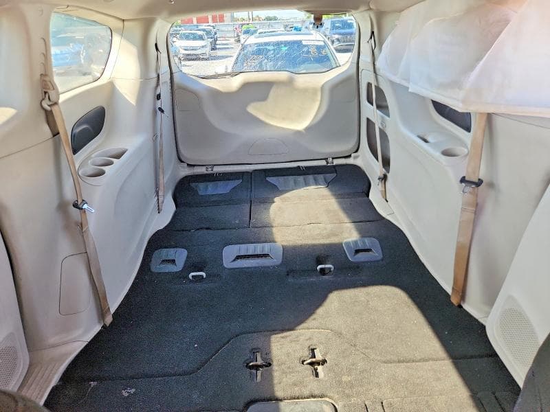2017 CHRYSLER PACIFICA TOURING 10