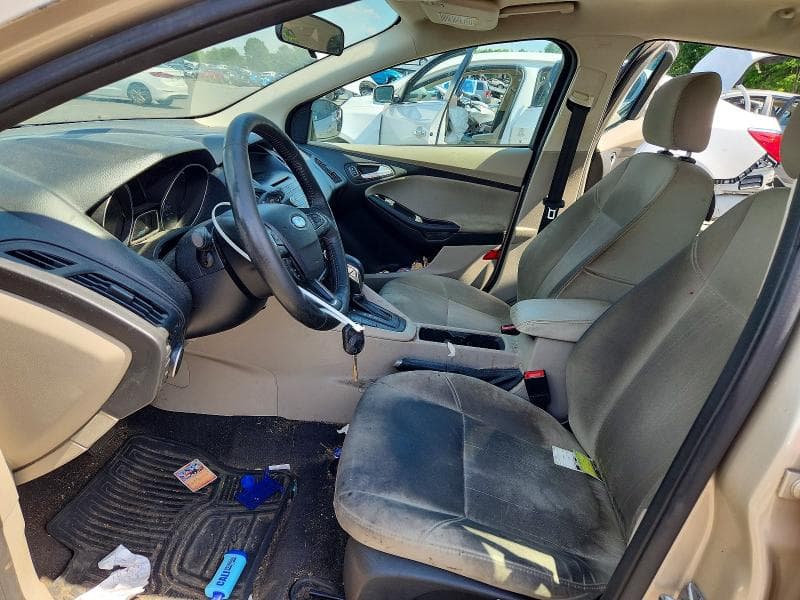 2017 FORD FOCUS SE 7