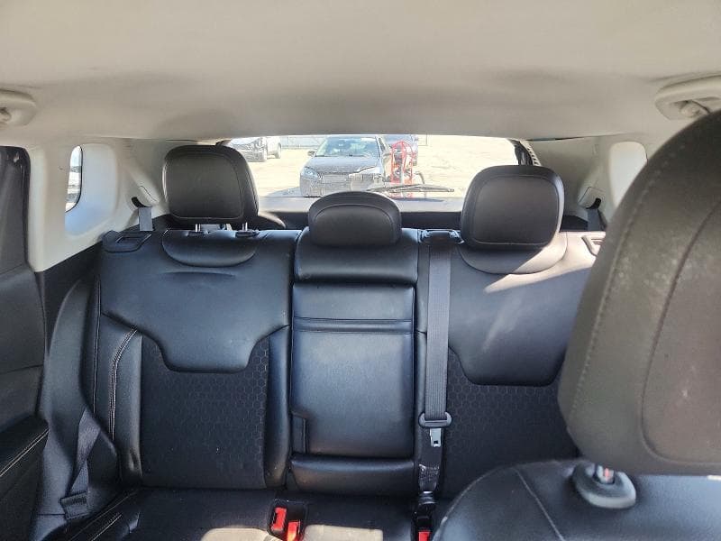 2018 JEEP COMPASS LONGITUDE NORTH LATITUDE 10