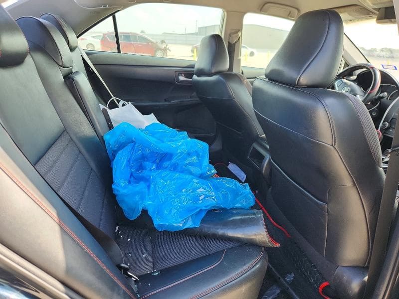 2017 TOYOTA CAMRY SE 10