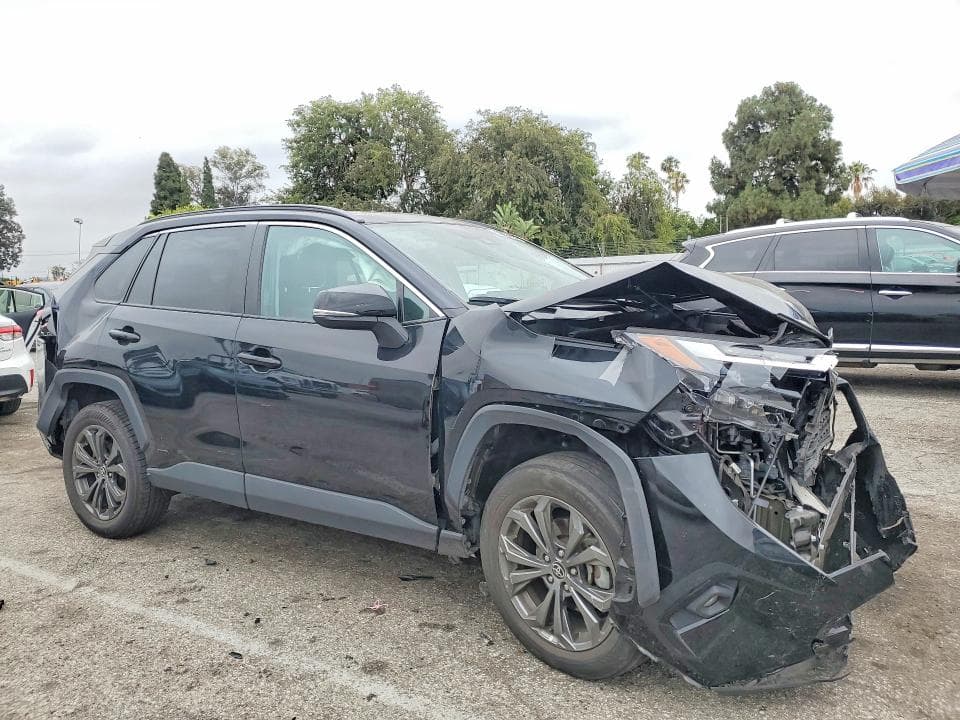 2022 TOYOTA RAV 4 4