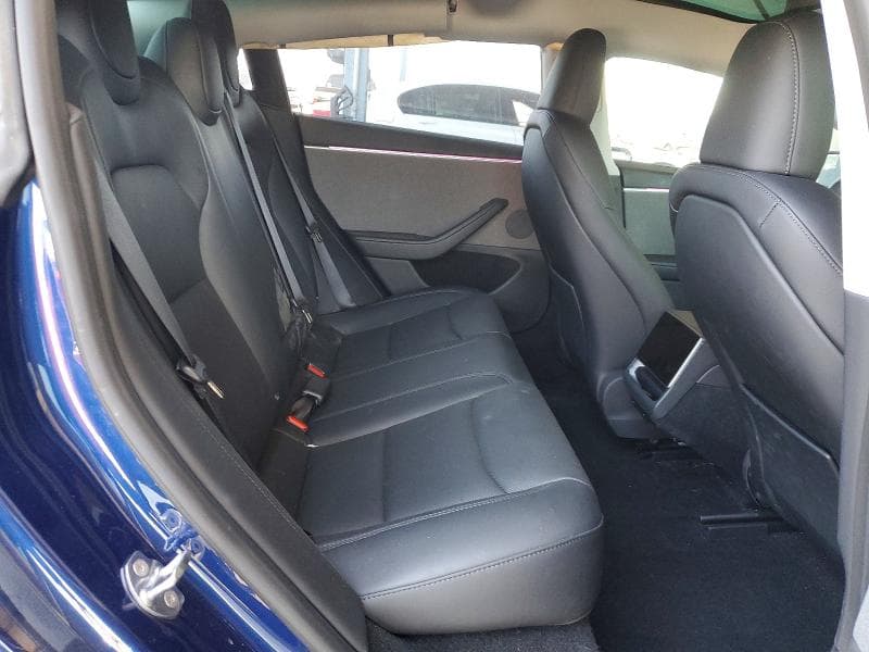 2025 TESLA MODEL 3 10