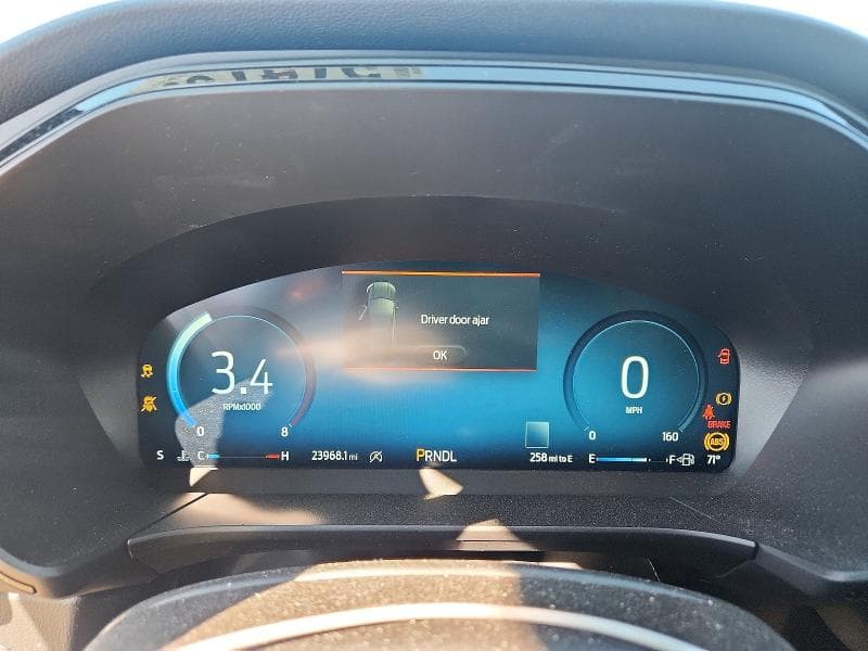 2024 FORD ESCAPE ST LINE SELECT 9