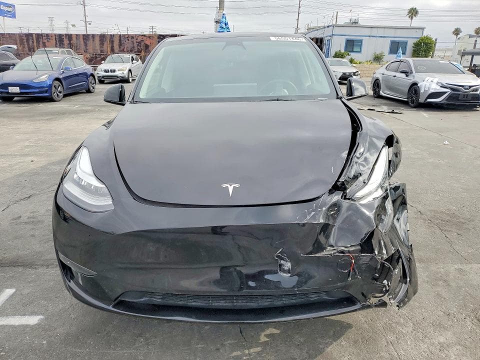 2023 TESLA MODEL Y 5