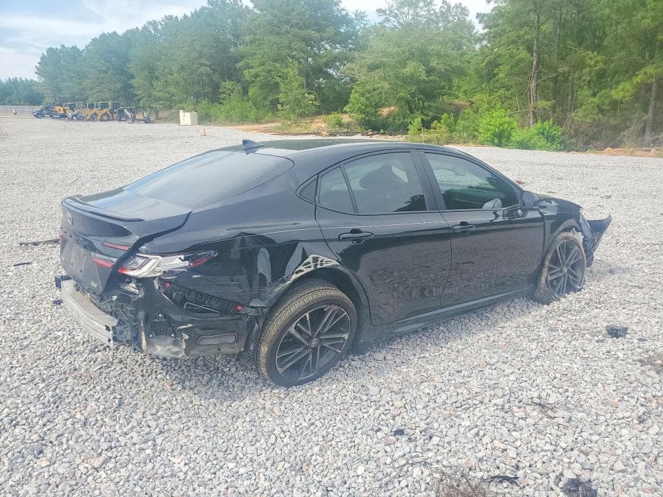2026 TOYOTA CAMRY XSE 3