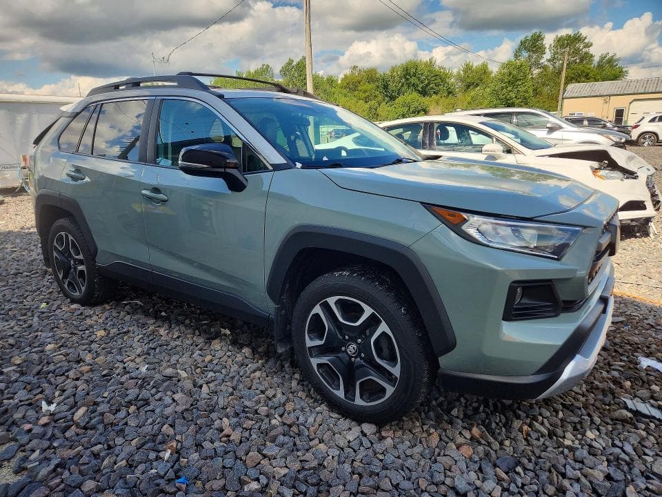 2019 TOYOTA RAV4 ADVENTURE 4