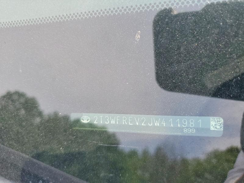 2018 TOYOTA RAV4 XLE 13