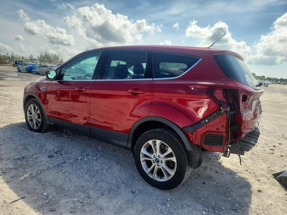 2017 FORD ESCAPE SE 2