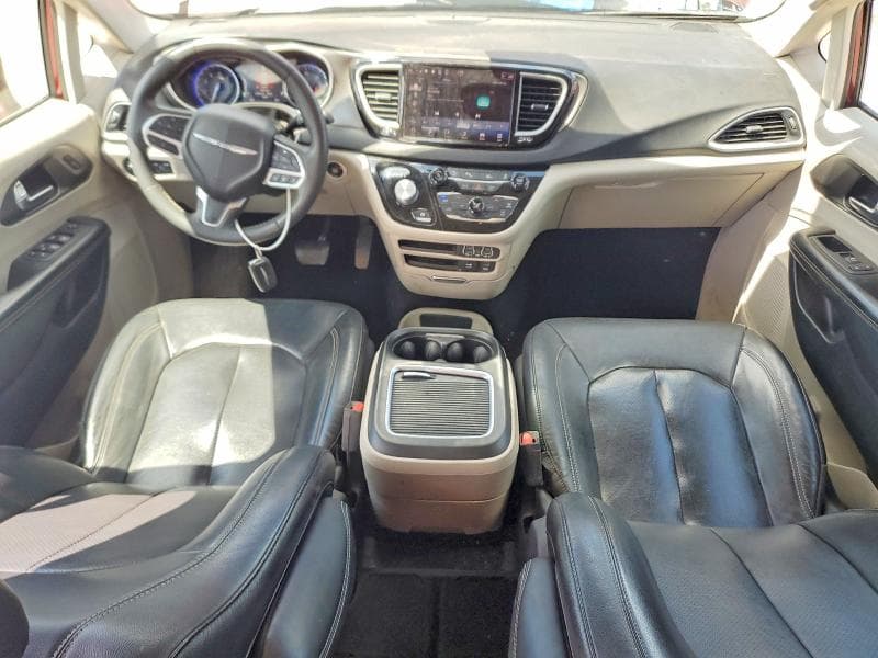 2022 CHRYSLER PACIFICA TOURING L 8