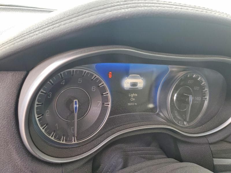 2022 CHRYSLER 200 CONVERTIBLE 9