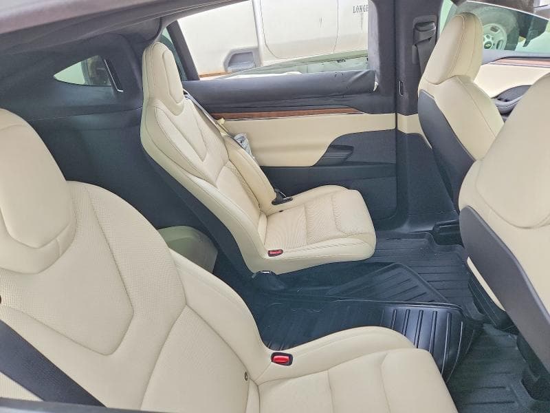 2022 TESLA MODEL X 11