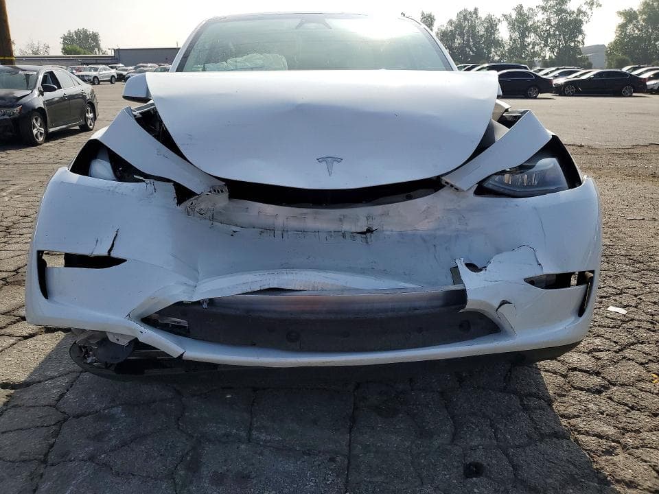2023 TESLA MODEL Y 5