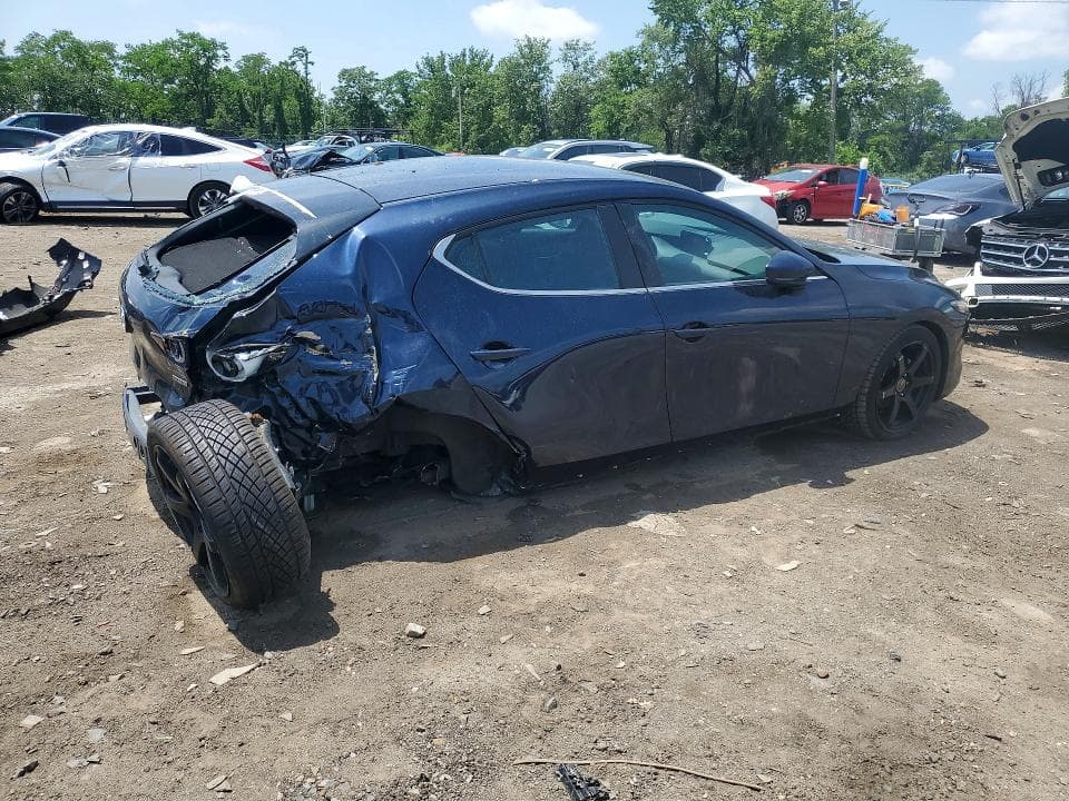 2023 MAZDA 3 SELECT 3