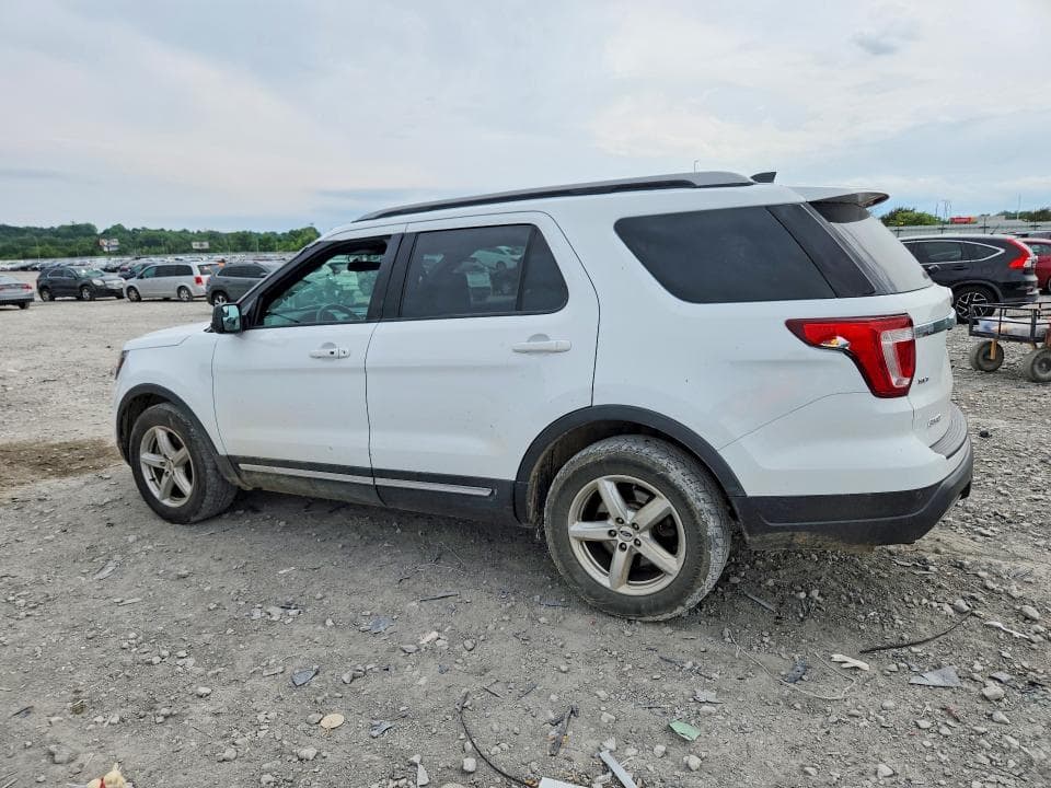2019 FORD EXPLORER XLT 2