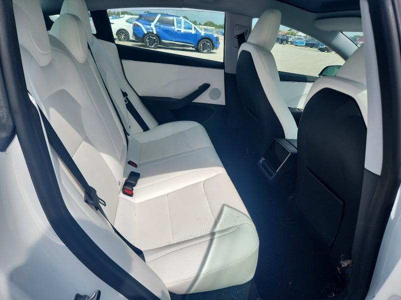 2025 TESLA MODEL 3 10