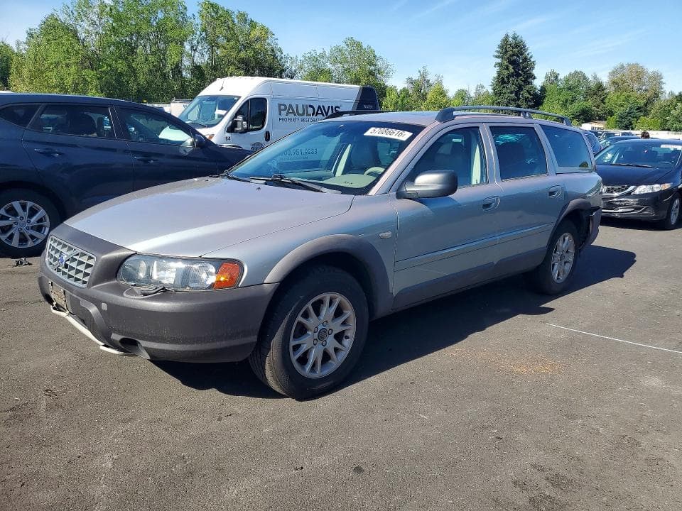 2004 VOLVO XC70 - 1