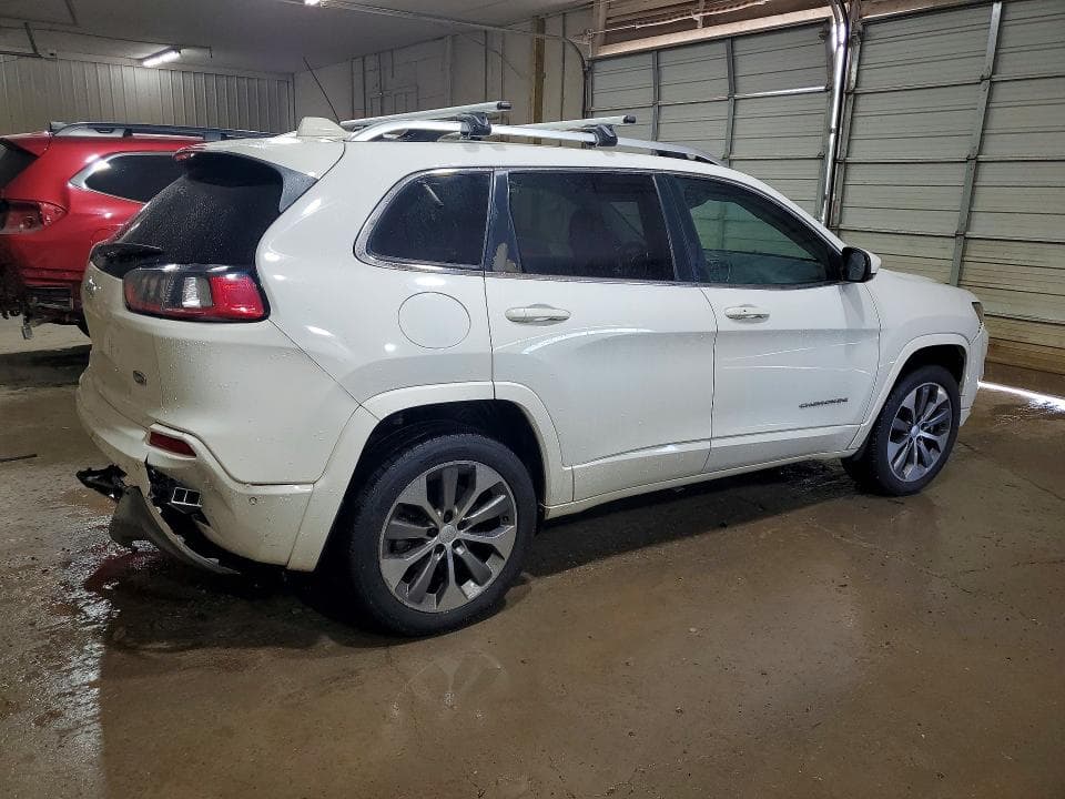 2019 JEEP CHEROKEE OVERLAND 3