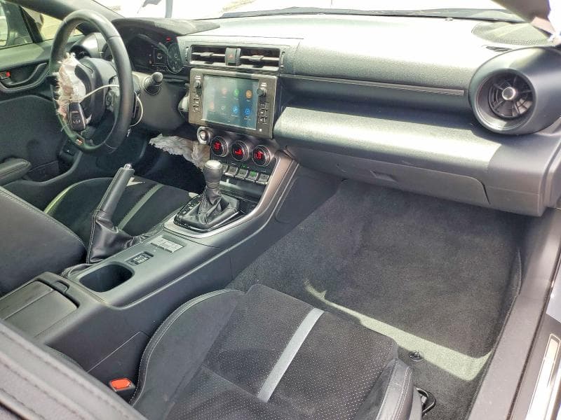 2024 TOYOTA GR 86 PREMIUM 8