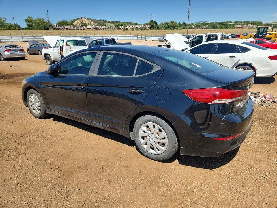 2018 HYUNDAI ELANTRA SE 2