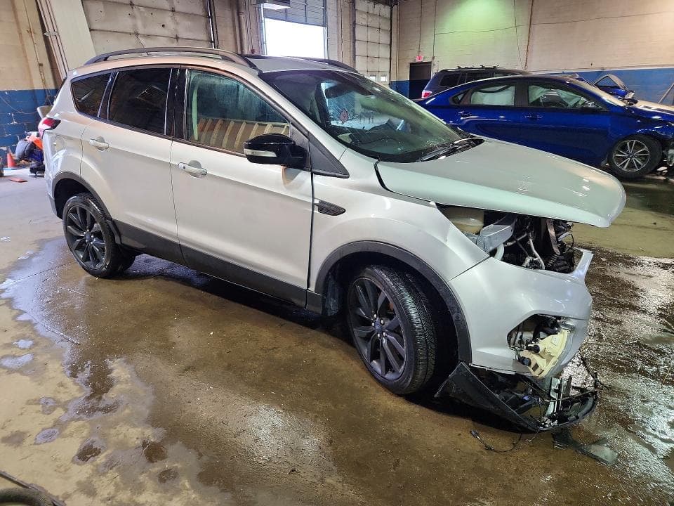 2019 FORD ESCAPE TITANIUM 4