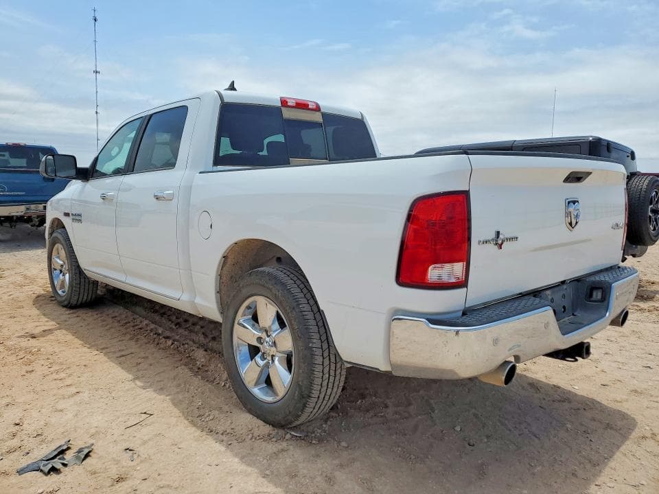 2018 RAM 1500 SLT 2