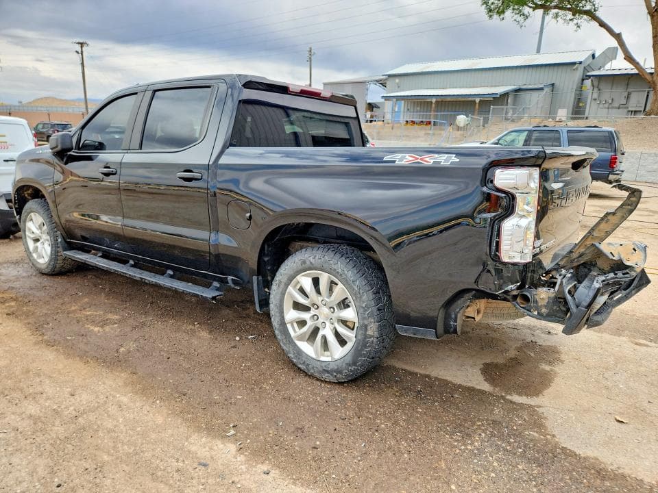 2023 CHEVROLET SILVERADO K1500 CUSTOM 2