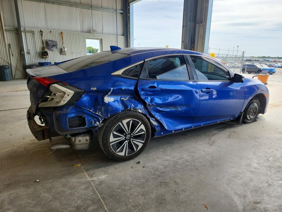 2017 HONDA CIVIC EX 3