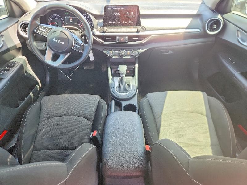 2024 KIA FORTE LXS 8