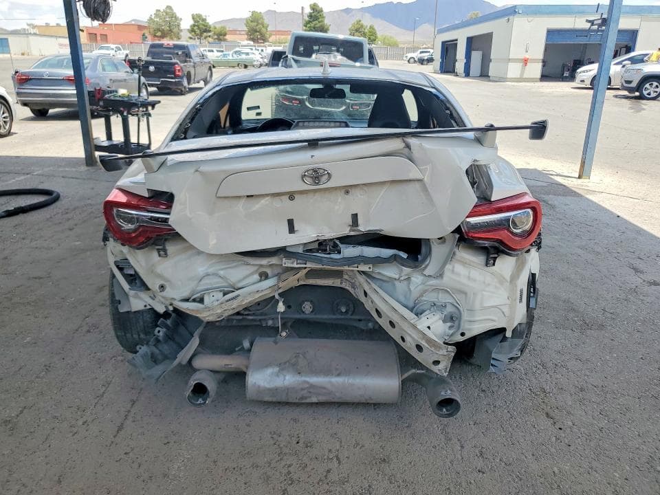 2020 TOYOTA 86 GT 6