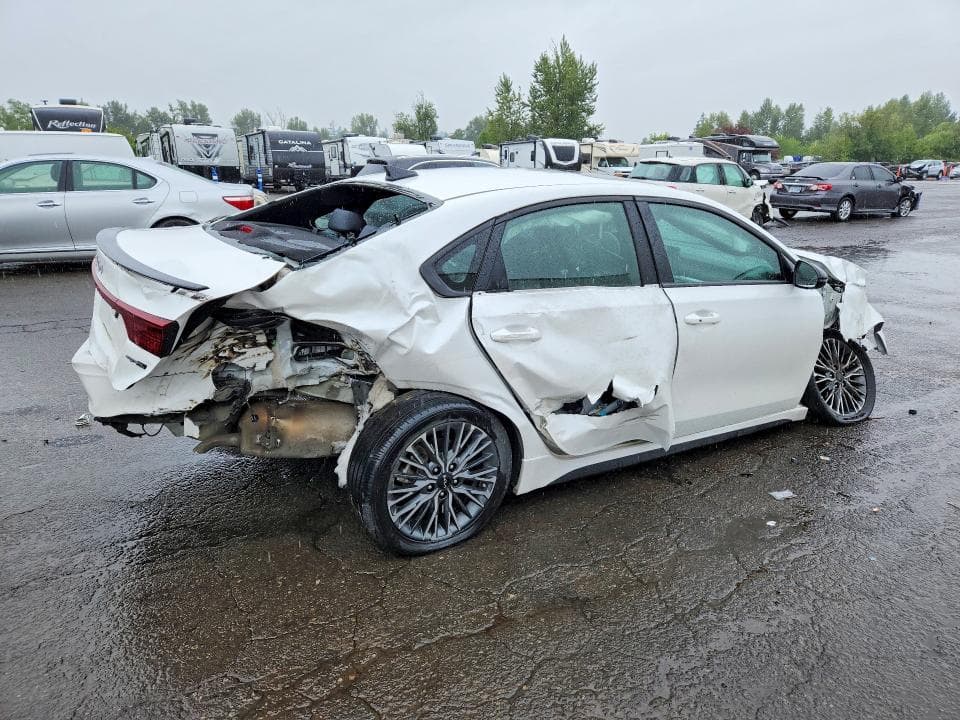 2024 KIA FORTE GT LINE 3