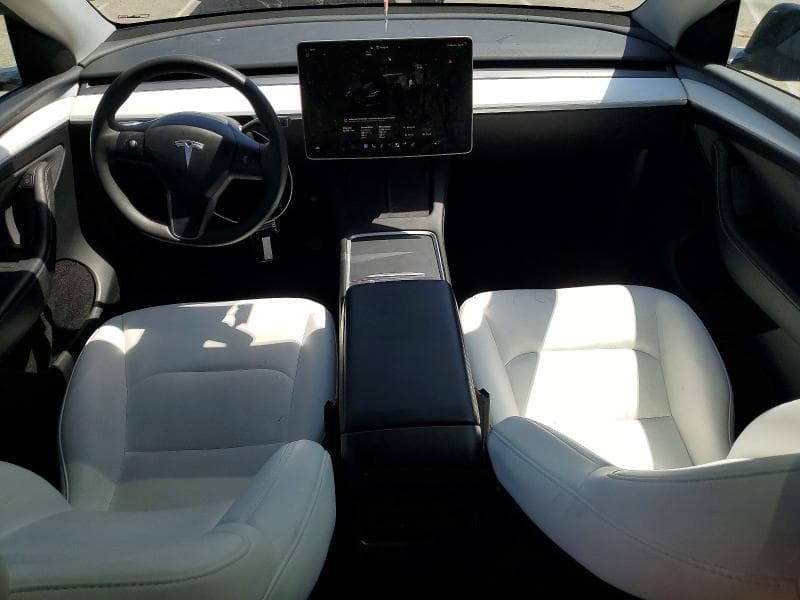 2023 TESLA MODEL Y 8