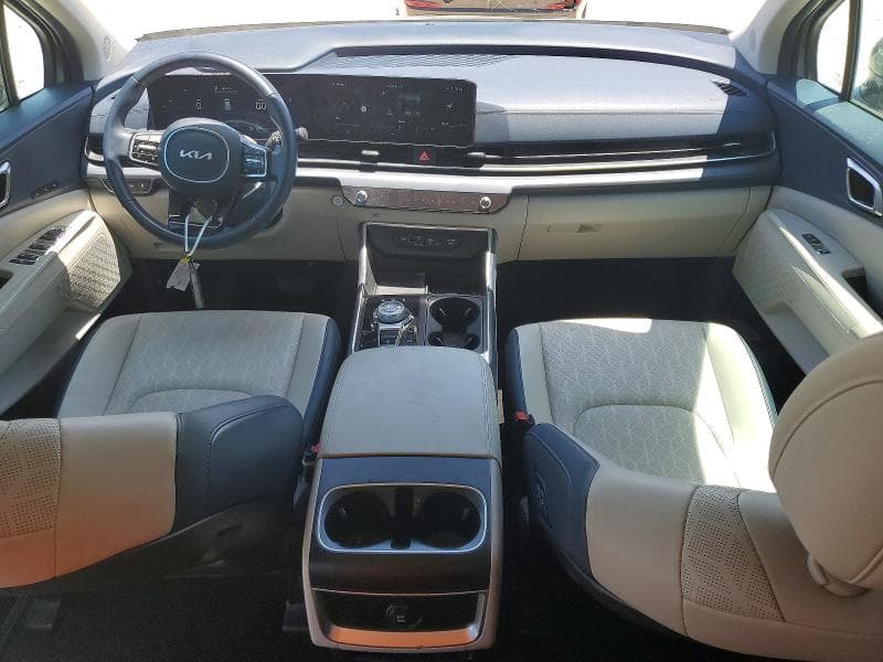 2025 KIA CARNIVAL EX 8