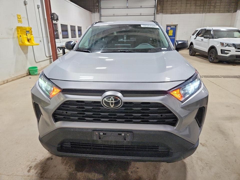 2019 TOYOTA RAV4 LE 5