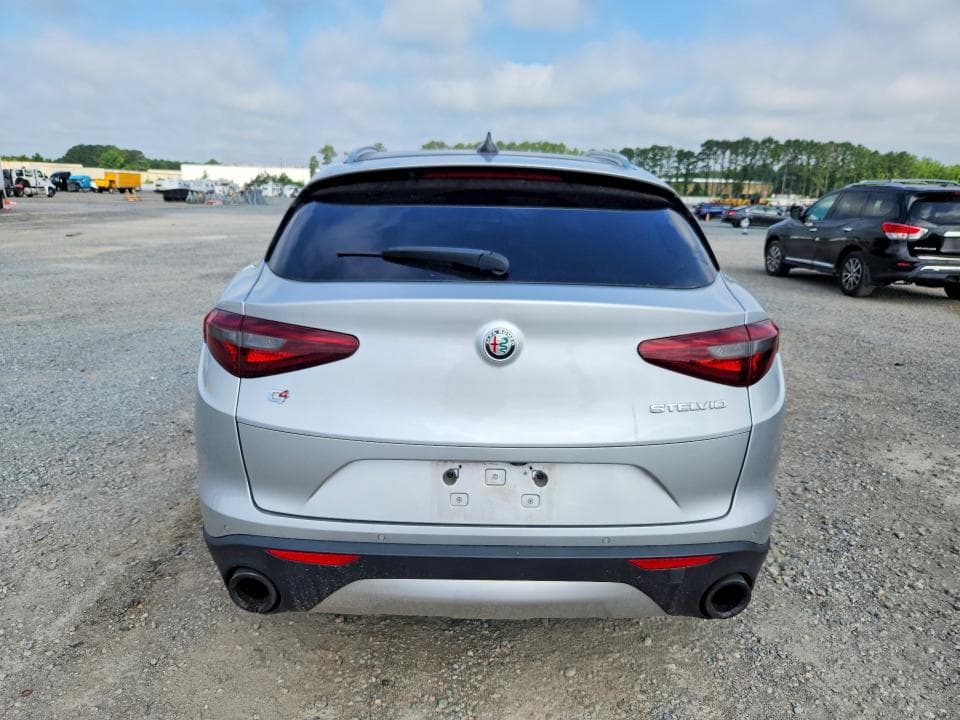 2018 ALFA ROMEO STELVIO 6