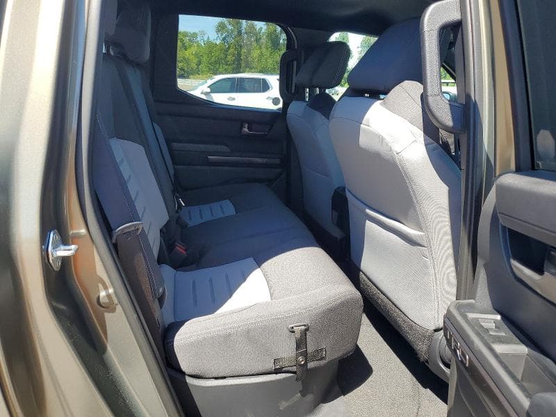 2025 TOYOTA TACOMA 10