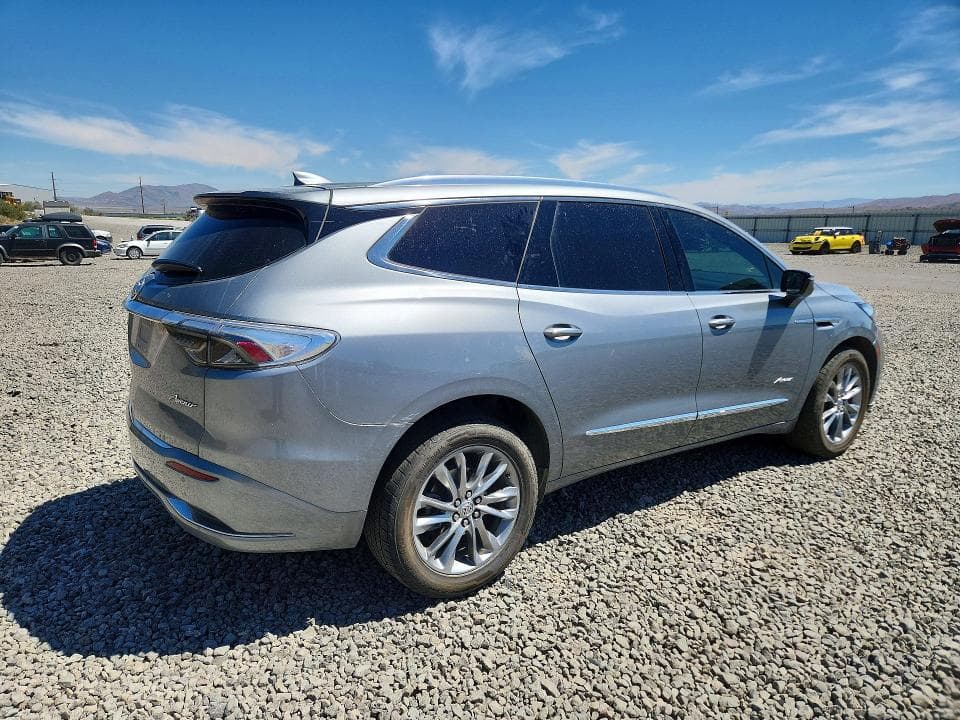 2023 BUICK ENCLAVE AVENIR 3